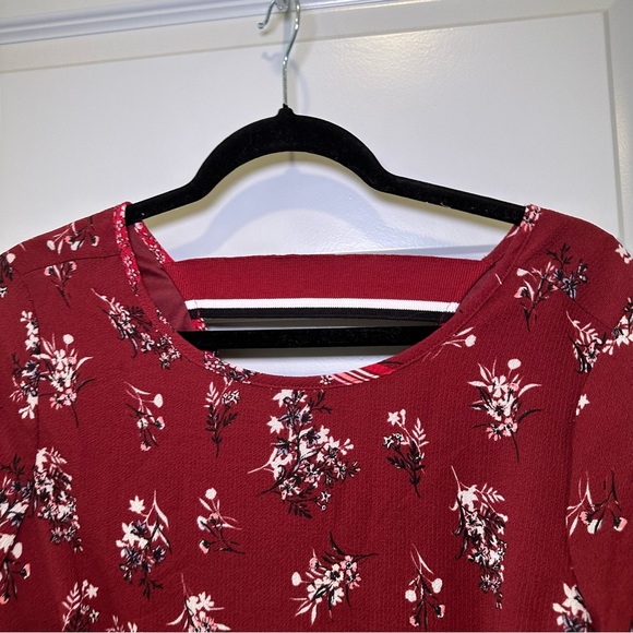 NWT Maurices Red Floral Scoop Neck Long Sleeve Shift Dress S - Picture 4 of 10